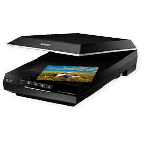 Segmentos | Instituições de Ensino 4 Scanner de mesa com a tampa aberta para digitalização de documentos